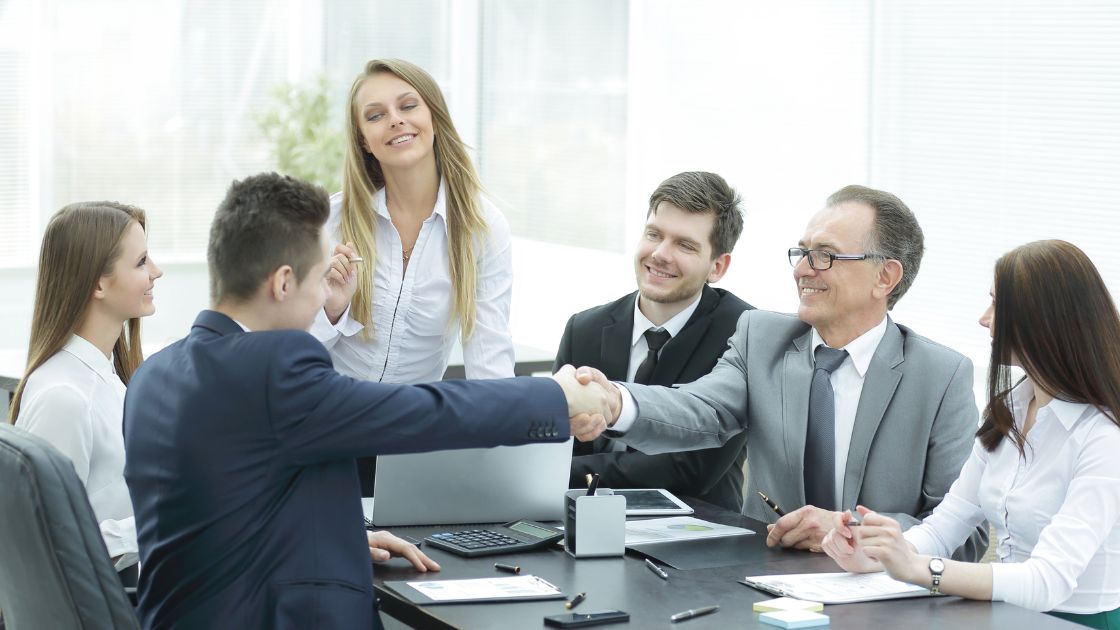 How Technology Shapes Human Resource Management and Development?